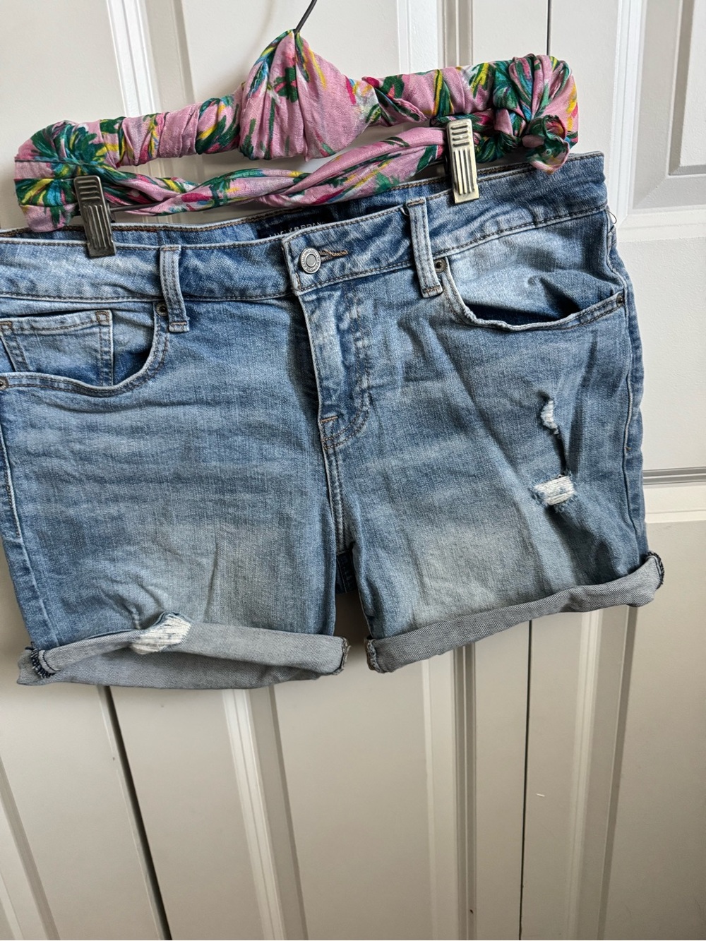 Lucky Brand Light Blue Rolled-Hem Denim Shorts